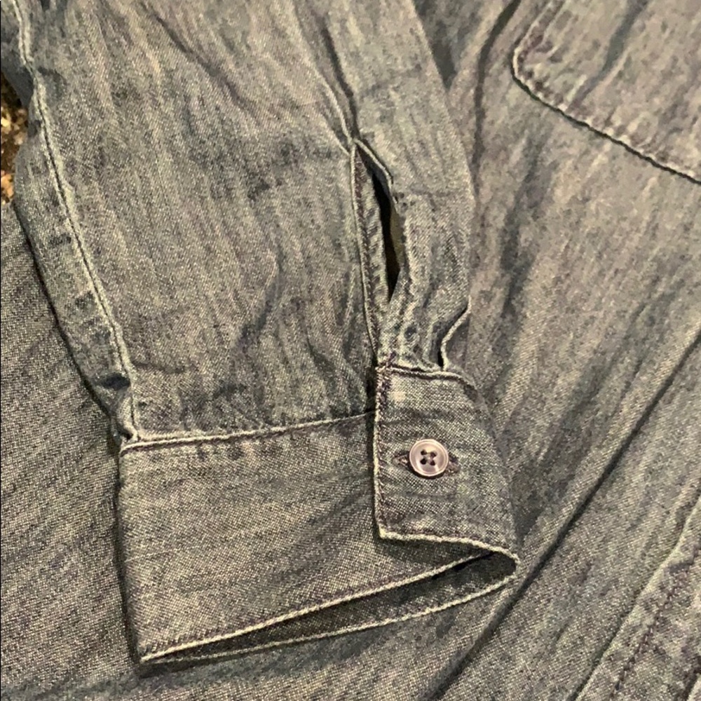 🤩 5/$25 Loft Denim shirt - Picture 10 of 11